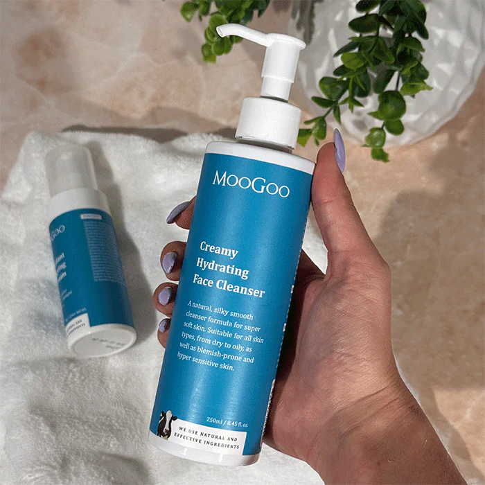 Creamy Hydrating Face Cleanser 250ml - Image 3