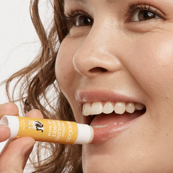 Edible Lip Balm 5g – Tingling Honey - Image 3