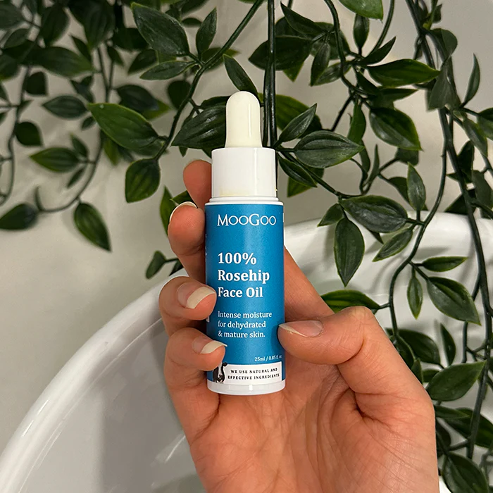 100% Rosehip Face Oil 25ml - Image 3